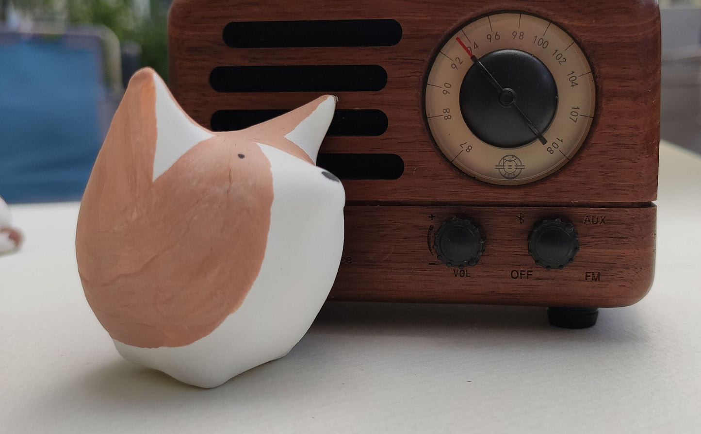 Putogn! Ceramic Mini Corgi Figurines – Handmade Rustic Dog Decor for Corgi Lovers & Nature-Inspired Homes!