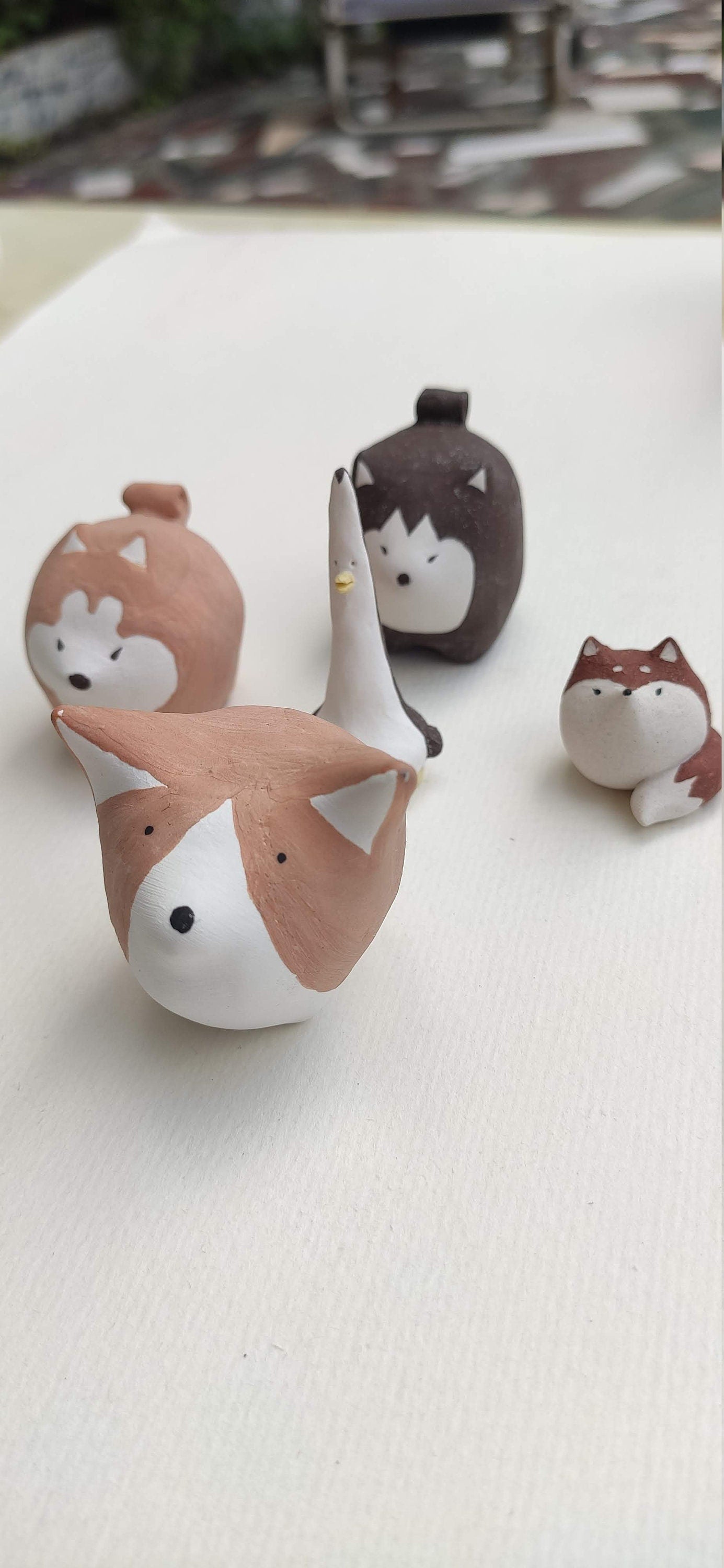 Putogn! Ceramic Mini Corgi Figurines – Handmade Rustic Dog Decor for Corgi Lovers & Nature-Inspired Homes!