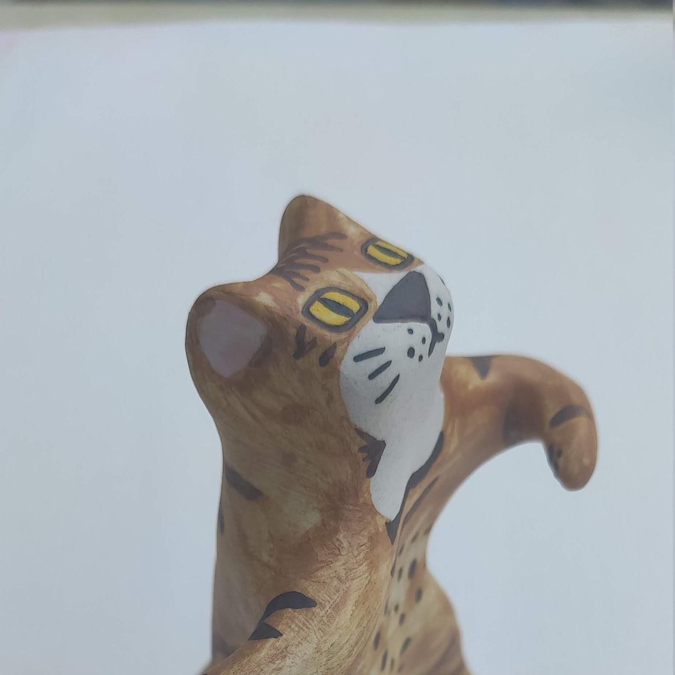 Putogn! Welcome Standing Orange Tabby Ceramic Cat Figurine β Handmade Dazing Cat Decor for Cat Lovers & Cozy Homes!