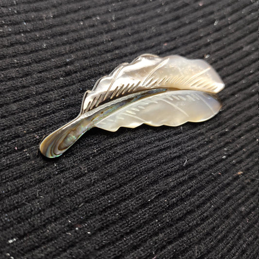 Putogn! Symphony Stitching Shell Feather Brooch – Handmade Ocean-Inspired Jewelry for Nature Lovers & Elegant Fashionistas!