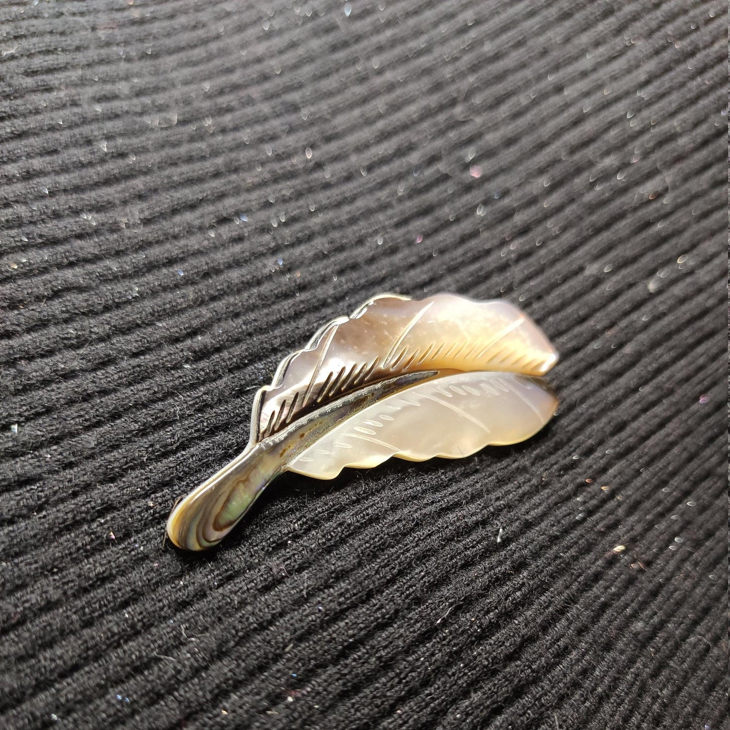 Putogn! Symphony Stitching Shell Feather Brooch – Handmade Ocean-Inspired Jewelry for Nature Lovers & Elegant Fashionistas!