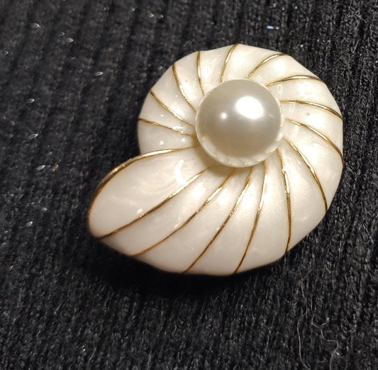 Putogn! Nautilus Shells with Pearl Brooch – Handmade Ocean-Inspired Jewelry for Nature Lovers & Elegant Fashionistas!
