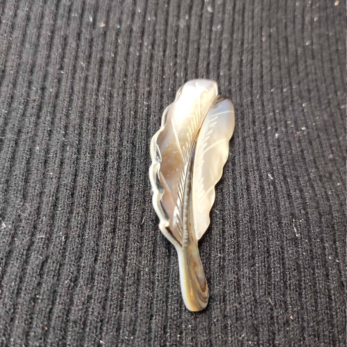 Putogn! Symphony Stitching Shell Feather Brooch – Handmade Ocean-Inspired Jewelry for Nature Lovers & Elegant Fashionistas!