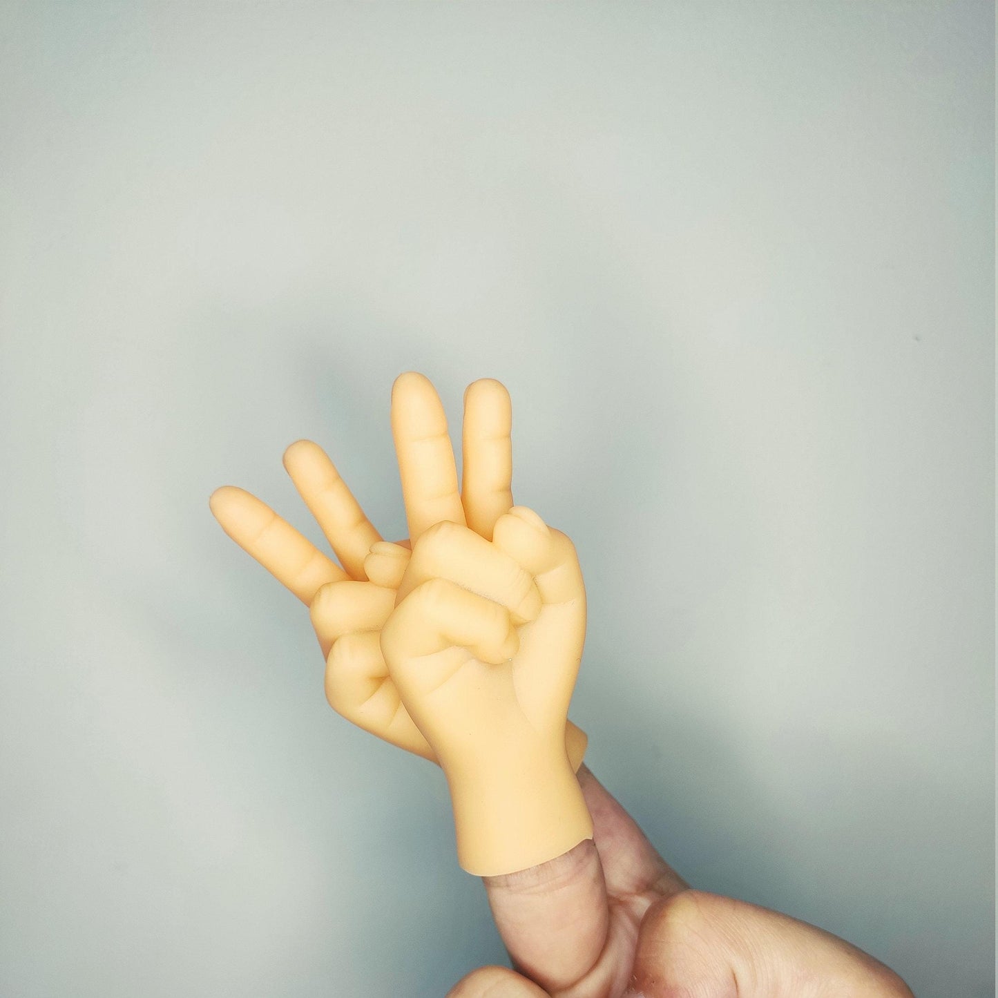 Putogn! Finger Hands – Tiny Hands Victory or Fist Gestures for Pranksters, Meme Lovers & Fun Enthusiasts!